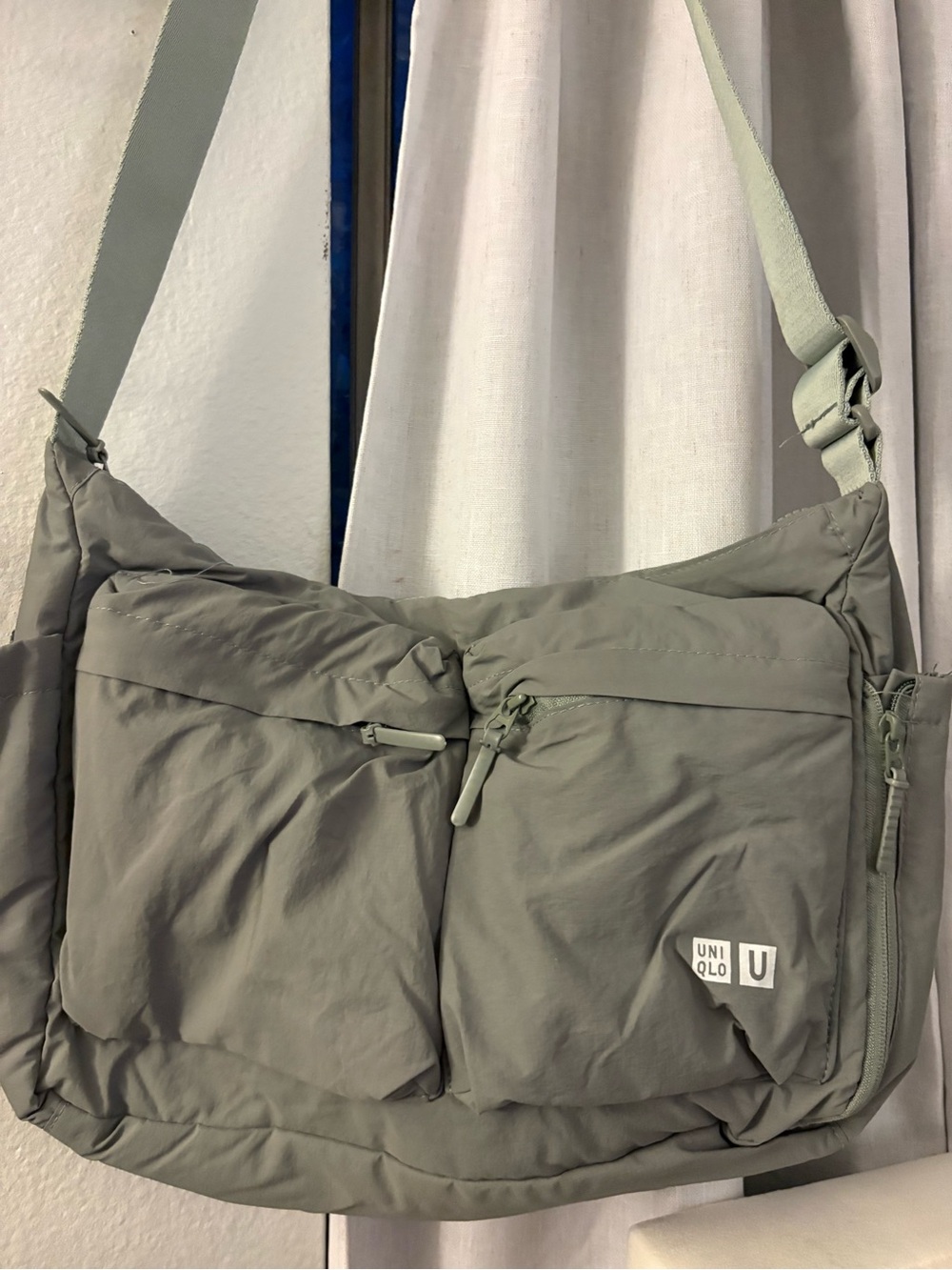 UNIQLO Light Olive Green Nylon Shoulder Bag - Picture 4 of 4